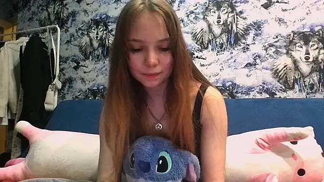 Snapshot of Princess_Mira chatting on May 2026 06:09:01 PM Princess Mira online show from May 2026 06:09:01 PM