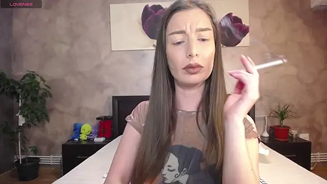 Snapshot of hotilia18 chatting on April 2026 04:31:02 PM hotilia18 online show from April 2026 04:31:02 PM