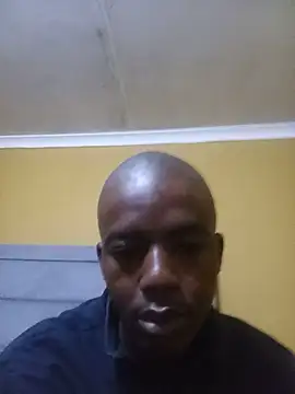 Snapshot of luxolo7 chatting on May 2026 04:08:01 AM luxolo7 online show from May 2026 04:08:01 AM