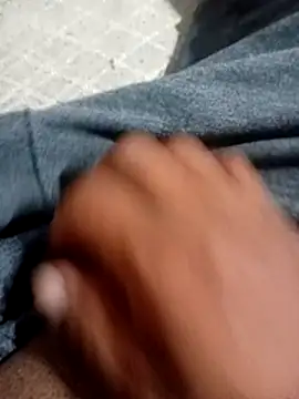 keerth52 online show from April 2026 05:39:02 PM