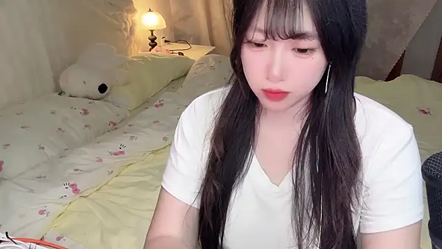 SweetButWildbaby online show from May 2026 04:04:02 PM