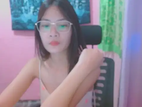 Snapshot of Sweetsexylady19 chatting on June 2026 06:01:01 AM Sweetsexylady19 online show from June 2026 06:01:01 AM