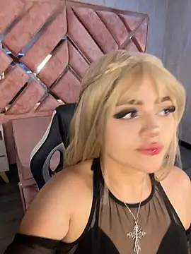 Snapshot of lya_nekko_ chatting on May 2026 03:57:02 AM lya nekko online show from May 2026 03:57:02 AM