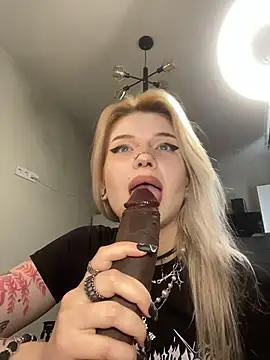 DriveThruCiri online show from May 2026 07:36:01 AM