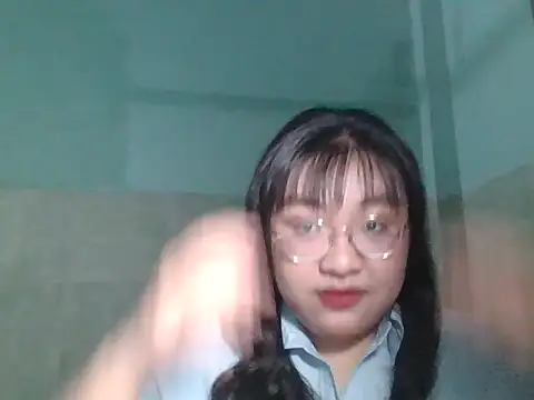 Minot01 online show from April 2026 03:41:01 AM