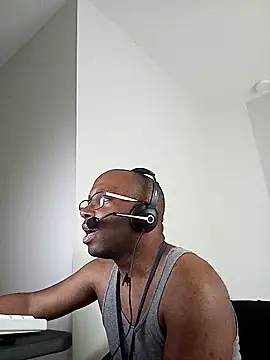 Snapshot of amazingguy chatting on May 2026 07:55:02 PM amazingguy online show from May 2026 07:55:02 PM