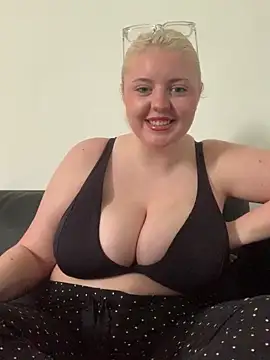 Snapshot of Princessnorth_ chatting on April 2026 04:08:01 PM Princessnorth online show from April 2026 04:08:01 PM