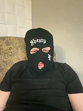 Leoncattt online show from April 2026 08:00:02 PM