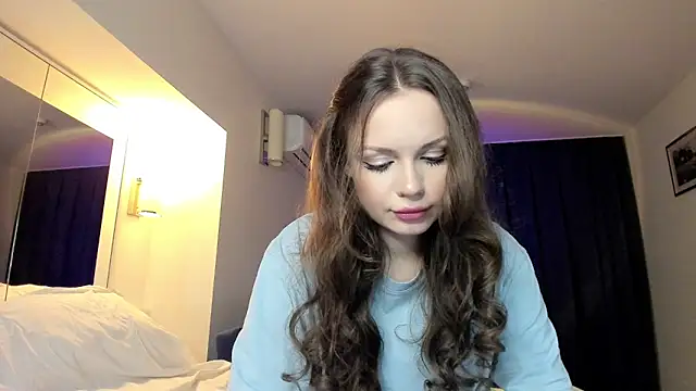 Snapshot of sweettitsbby chatting on May 2026 06:57:02 PM sweettitsbby online show from May 2026 06:57:02 PM