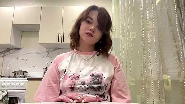 CunnyShawty online show from April 2026 06:12:01 PM