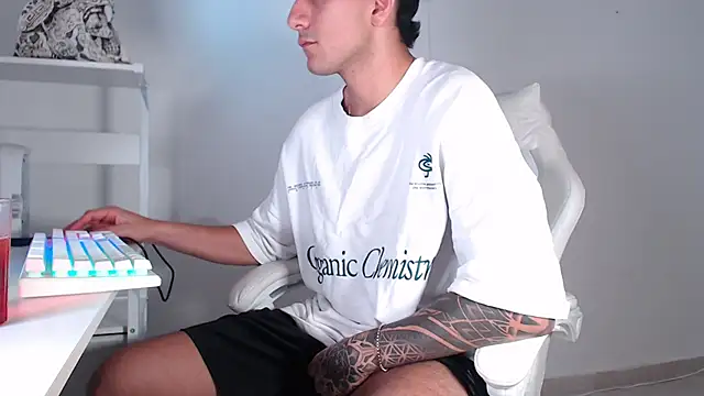 CaishenX  online show from April 2026 03:57:02 AM