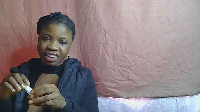 julianaa19 online show from May 2026 02:24:02 PM
