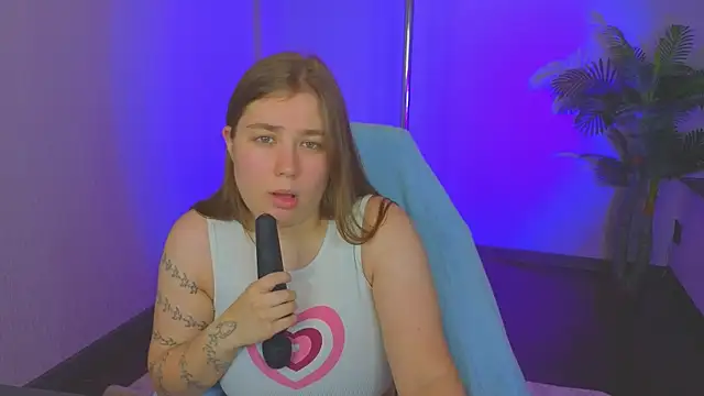 Snapshot of Boobsy_girl chatting on July 2026 11:31:02 AM Boobsy girl online show from July 2026 11:31:02 AM