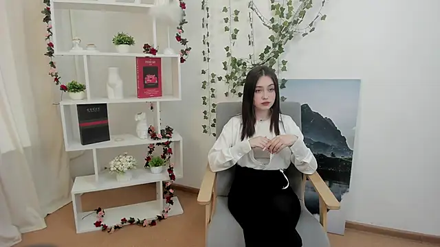 TwanaRzeczycki online show from April 2026 10:02:01 AM