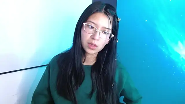 Snapshot of Danii_rizzo chatting on April 2026 12:10:02 PM Danii rizzo online show from April 2026 12:10:02 PM