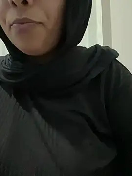 Laavinia online show from June 2026 09:28:02 PM