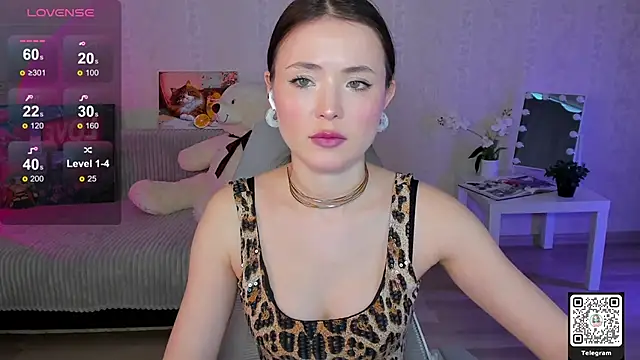 LinnLove online show from May 2026 10:36:01 AM