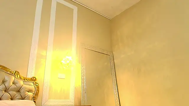 PaulineKosh online show from July 2026 07:38:02 PM