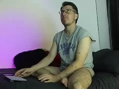 Letorres19 online show from April 2026 03:57:02 AM