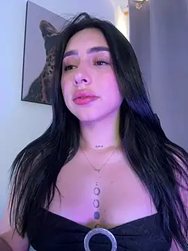 IsabellaNoir  online show from April 2026 09:28:02 PM