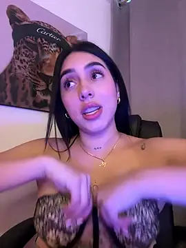 IsabellaNoir  online show from May 2026 10:08:02 PM