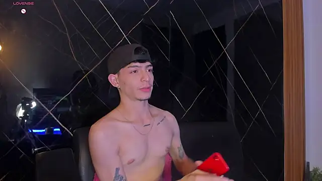  IanLark online show from June 2026 04:04:01 AM