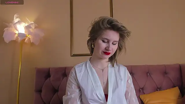 Lilianadaniels online show from May 2026 01:33:01 AM