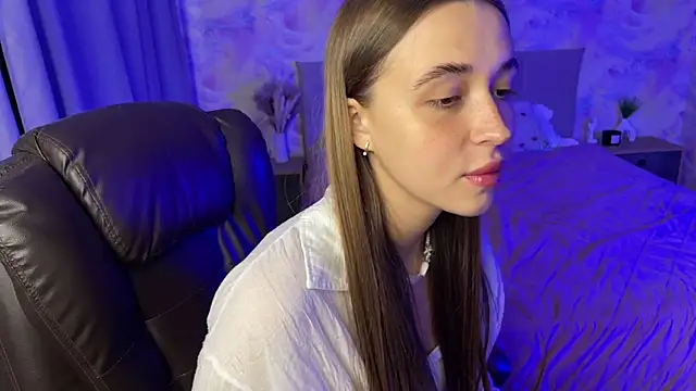 Snapshot of Tiana_Belle chatting on May 2026 01:10:02 AM Tiana Belle online show from May 2026 01:10:02 AM
