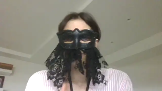 Snapshot of HelenTiAscolta chatting on April 2026 06:36:02 PM HelenTiAscolta online show from April 2026 06:36:02 PM