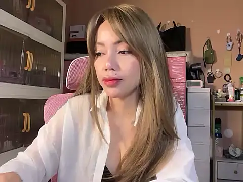 Snapshot of sweet_glam chatting on July 2026 08:07:01 AM sweet glam online show from July 2026 08:07:01 AM