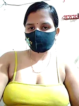 Snapshot of Nigar_Hatun chatting on May 2026 12:21:02 PM Nigar Hatun online show from May 2026 12:21:02 PM