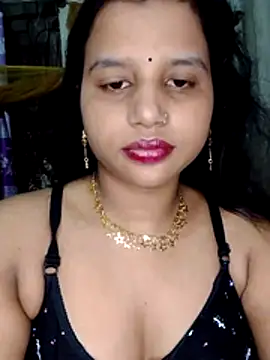 Snapshot of Nigar_Hatun chatting on May 2026 05:23:02 PM Nigar Hatun online show from May 2026 05:23:02 PM