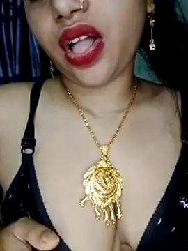 Snapshot of Nigar_Hatun chatting on June 2026 03:58:01 PM Nigar Hatun online show from June 2026 03:58:01 PM