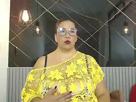 Snapshot of BarbaraGraf chatting on April 2026 07:53:01 PM BarbaraGraf online show from April 2026 07:53:01 PM