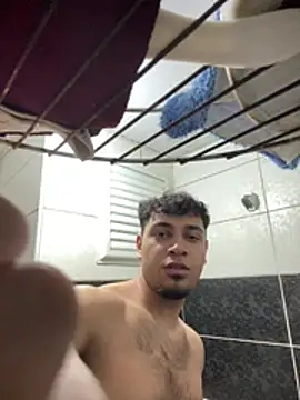 astoperaaa online show from April 2026 07:28:01 PM