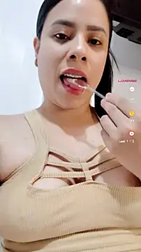 Nicol Alvarez1 online show from July 2026 10:20:02 PM