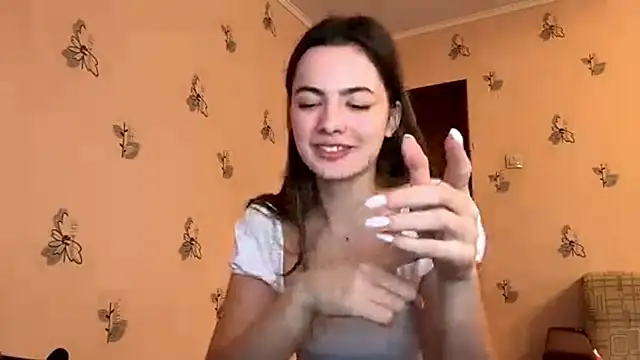 CharlenaFeoli online show from April 2026 04:41:01 PM