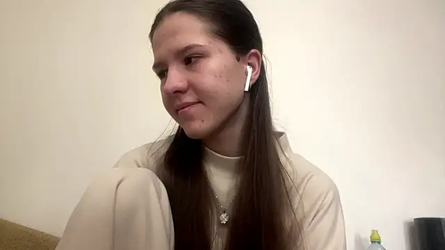LauraBliss online show from May 2026 06:18:01 AM