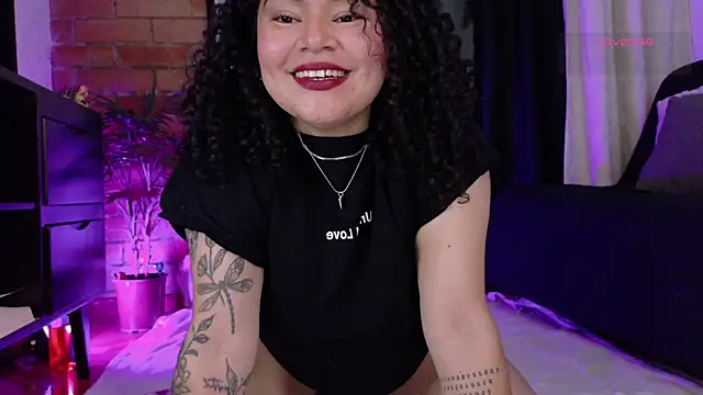 Snapshot of MissBronte chatting on April 2026 12:50:01 AM MissBronte online show from April 2026 12:50:01 AM