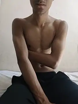Snapshot of skinny_raj chatting on May 2026 06:37:02 PM skinny raj online show from May 2026 06:37:02 PM