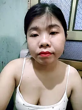 Snapshot of Ayti01 chatting on June 2026 04:18:02 AM Ayti01 online show from June 2026 04:18:02 AM