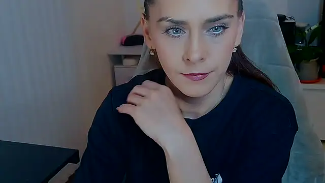 Snapshot of khalessi13 chatting on May 2026 09:45:02 PM khalessi13 online show from May 2026 09:45:02 PM