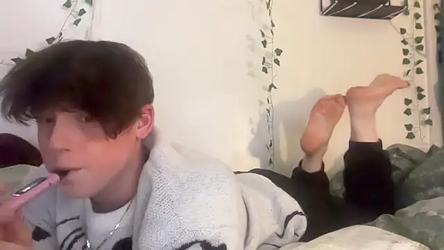 JacobHiltonn online show from June 2026 12:38:02 PM