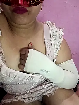 Coolbutterfly online show from April 2026 07:27:01 PM