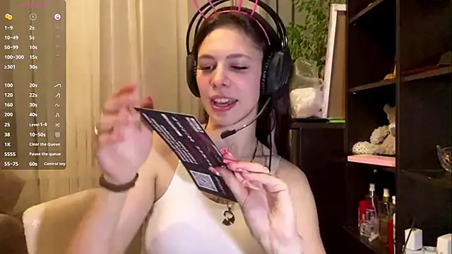 Snapshot of TuZezima chatting on May 2026 07:32:02 PM TuZezima online show from May 2026 07:32:02 PM