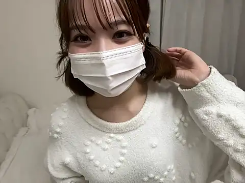 hiyo vv  online show from April 2026 02:47:02 AM