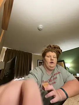 Strawberry256123 online show from April 2026 06:17:02 PM