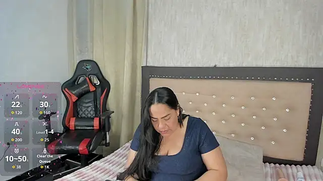 Snapshot of Zoedeleon chatting on June 2026 07:23:02 PM Zoedeleon online show from June 2026 07:23:02 PM