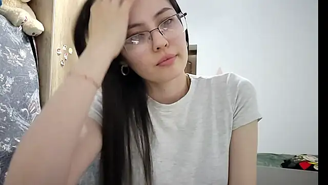AshleyTropiano online show from May 2026 04:26:02 PM