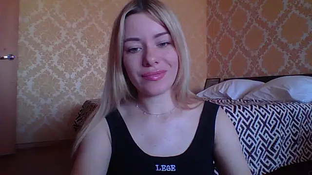 Softy Aura  online show from May 2026 09:26:02 AM